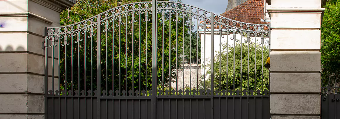 Wooden Swing Gate Repair in Downtown, ON